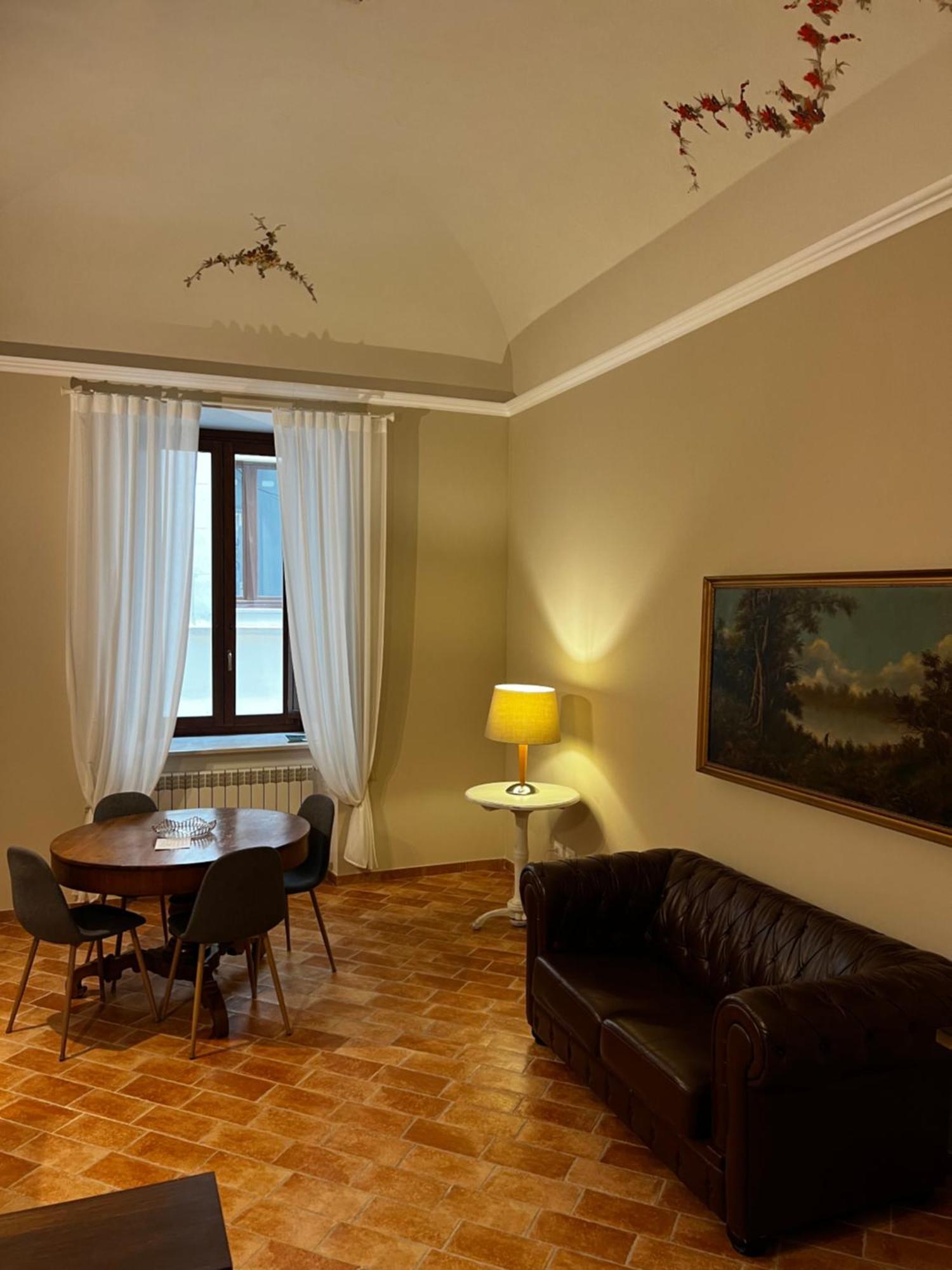 Dimora Largo Silvestro Dell'Aquila- Centro Storico Villa Eksteriør bilde